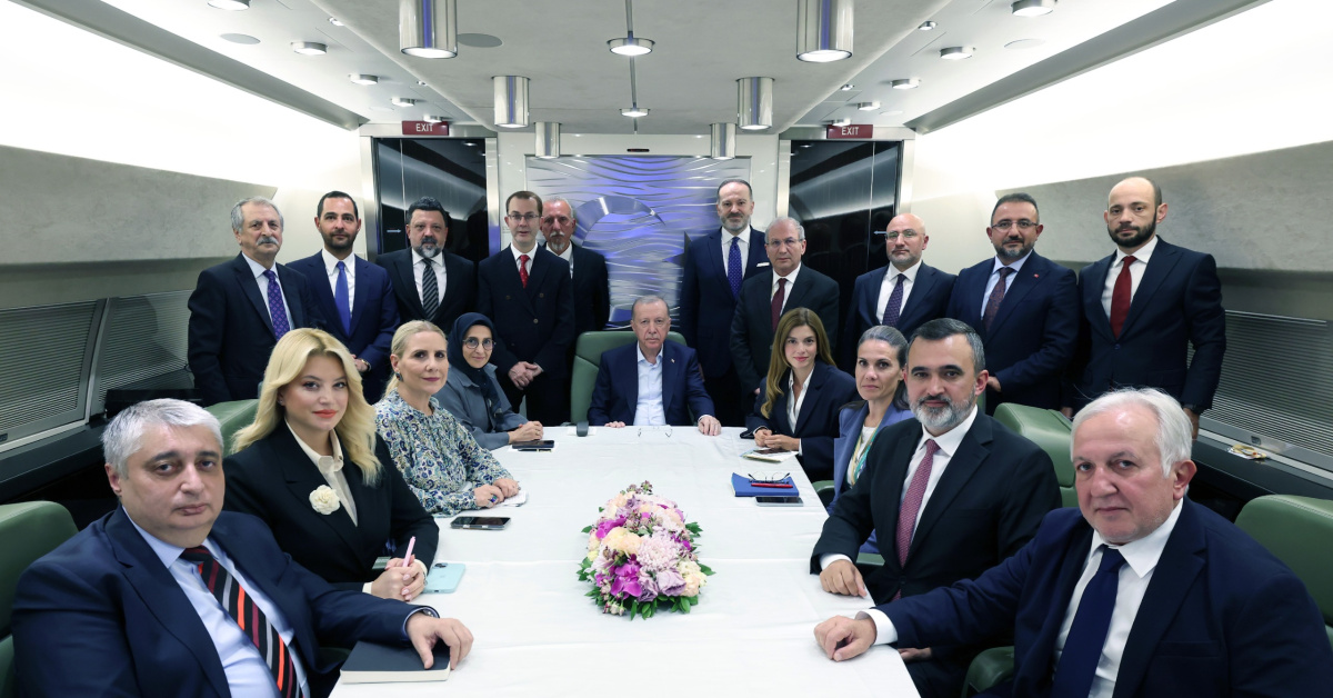 Gündemden Son Bilgiler: Cumhurbaşkanı Erdoğan'dan Kırgızistan dönüşü açıklamalar - Son Dakika Bilgileri