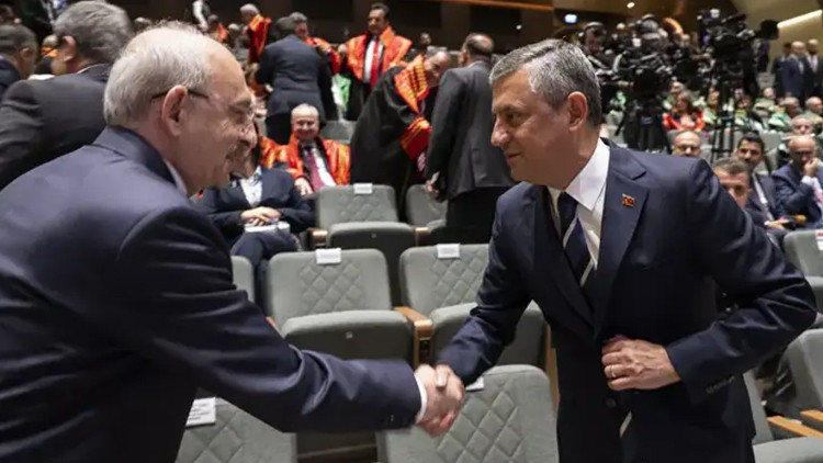 Son Gelişme: Özgür Özel'den Kılıçdaroğlu'na sert tepki: Gönlümde toplu iğnenin başı kadar yer kalmadı, ömrümce