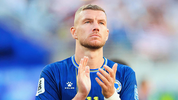 Son Gelişme: Edin Dzeko milli takım kariyerini noktalıyor!: Gelişmeler Takip Ediliyor