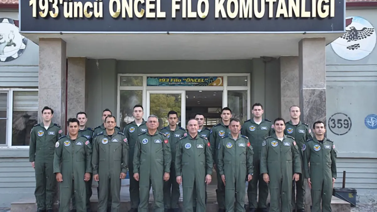Ayrıntılar Netleşti: MSB görüntüleri paylaştı: Orgeneral Dalkıran, yılın ilk eğitim uçuşunu gerçekleştirdi! ve