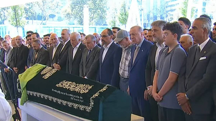 Cumhurbaşkanı Erdoğan, AK Partili vekilin kızının cenazesine katıldı
