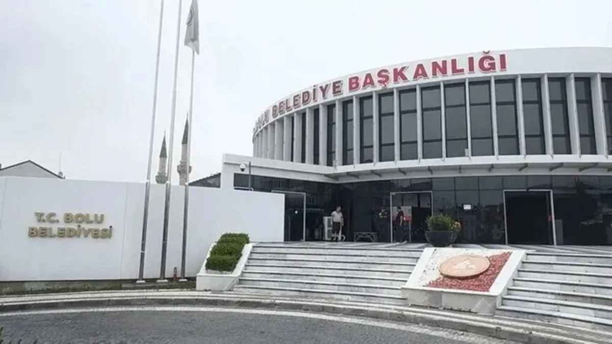 Bolu Belediyesi'nde araç kiralama usulsüzlüğüne 7 tutuklama!: Gelişmeler Takip Ediliyor