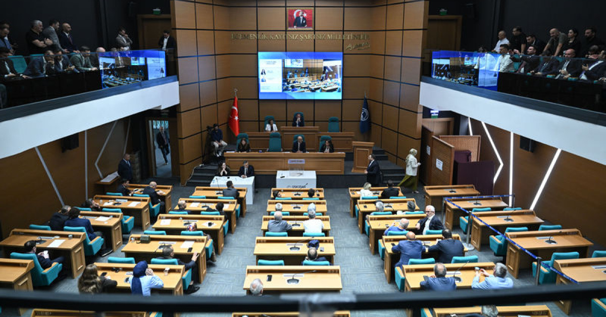 Kritik Açıklama: Üsküdar Belediyesi'nde seçim ertelendi: Gelişmeler Takip Ediliyor