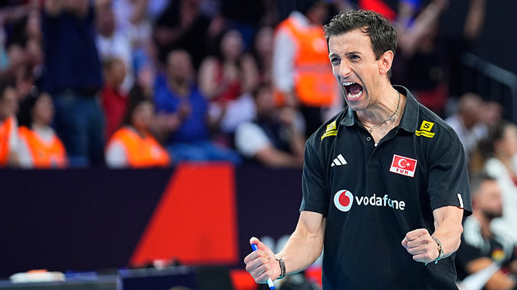 Ayrıntılar Netleşti: Daniele Santarelli: 'Şampiyonluğa odaklıyız!' ve Merak Edilenler