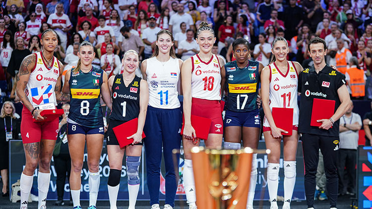 Gündemden Son Bilgiler: Avrupa Şampiyonası'nın en iyilerine Filenin Sultanları damgası!