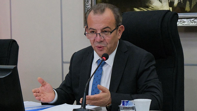 Tutuklu Tanju Özcan mahkemede baygınlık geçirdi | İşte Tüm Ayrıntılar
