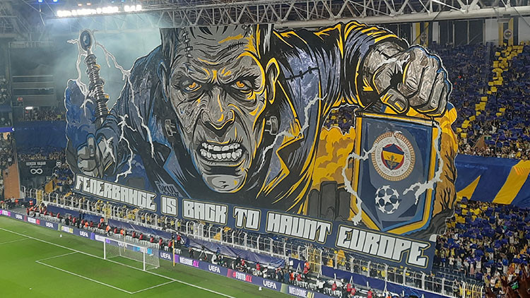 Kritik Açıklama: Fenerbahçe tribünlerinden Şampiyonlar Ligi'ne özel koreografi şovu! - Son Dakika Bilgileri