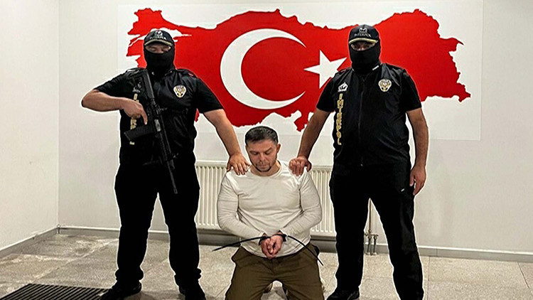 Ayrıntılar Netleşti: Suç örgütü elebaşı Serkan Kurtuluş'tan mahkemede ilk savunma: Örgüt kurmadım: Gelişmeler