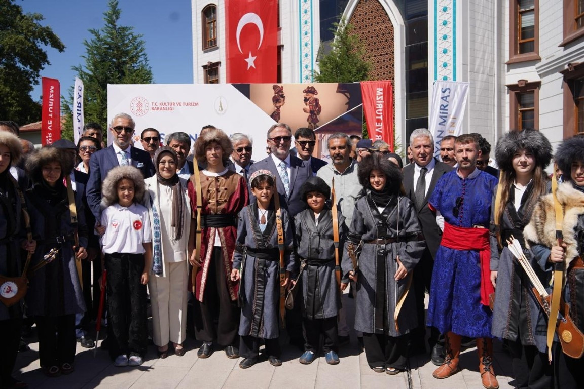 Gündemden Son Bilgiler: Kütahya yaşayan miras şöleni tüm coşkusuyla resmen start aldı ve Merak Edilenler