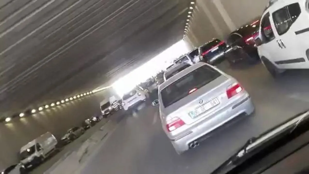 Son Gelişme: Ankara'da zincirleme kaza: 5 araç birbirine girdi! | İşte Tüm Ayrıntılar