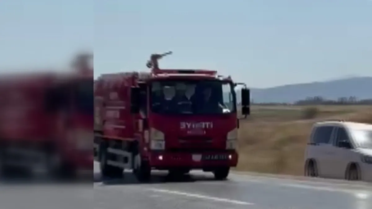 Son Gelişme: Alevler kamyoneti sardı, o anlar ve itfaiyenin müdahalesi kamerada ve Merak Edilenler