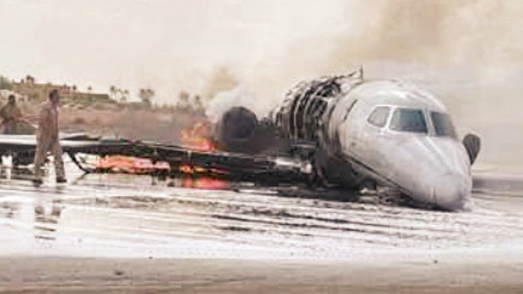 Gündemden Son Bilgiler: Özel jet Libya’ya inişte alev aldı