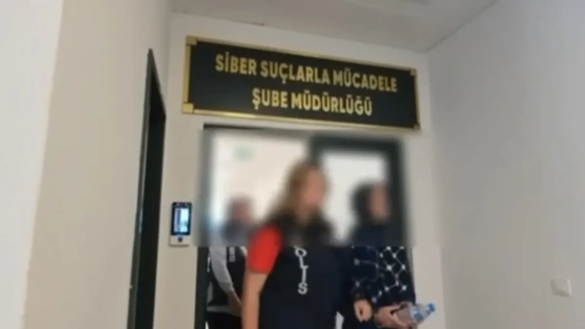 Gündemden Son Bilgiler: 21 ilde siber suç operasyonu: 150 şüpheli yakalandı, 76’sı hakkında tutuklama kararı v