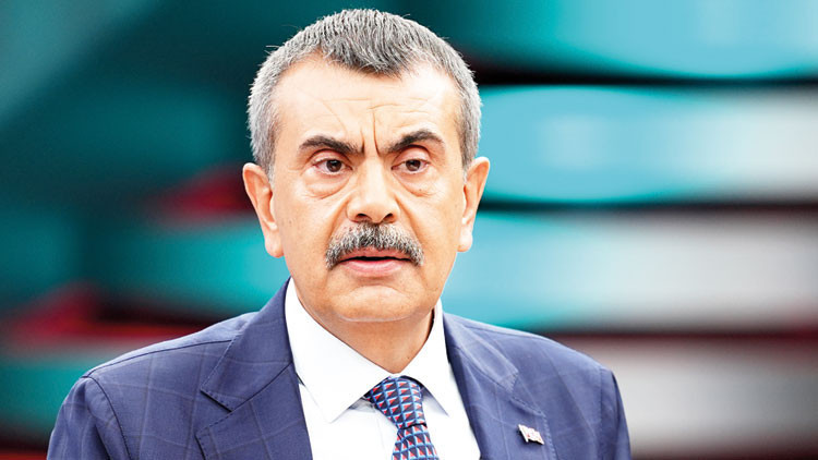 Bakan Tekin merak edilenleri yanıtladı... Zorunlu eğitim kısalmayacak | İşte Tüm Ayrıntılar