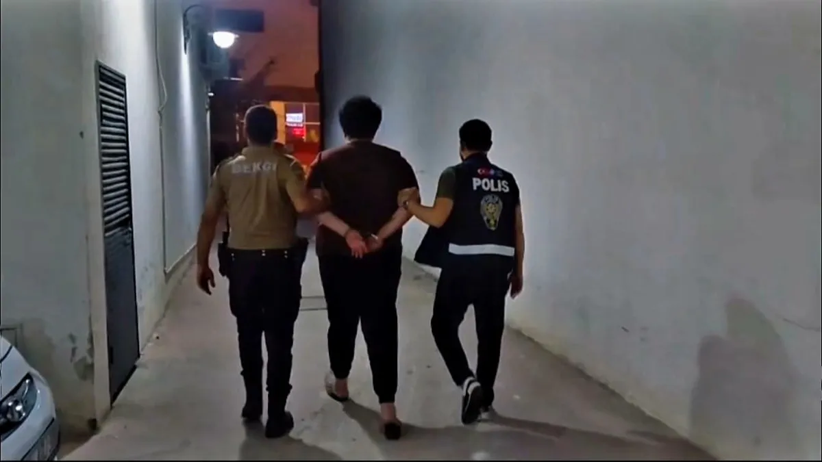 Gündemden Son Bilgiler: 'Ailem Güvende' operasyonunda 28 şüpheli hakkında tutuklama kararı verildi: Gelişmeler