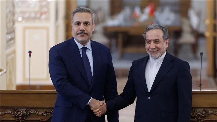 Ayrıntılar Netleşti: Dışişleri Bakanı Hakan Fidan, İranlı mevkidaşı Abbas Arakçi ile görüştü