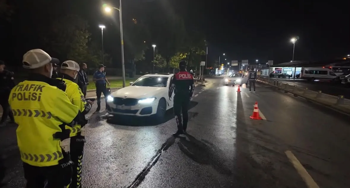 Son Gelişme: İstanbul’da huzur uygulaması: 559 aranan şahıs yakalandı