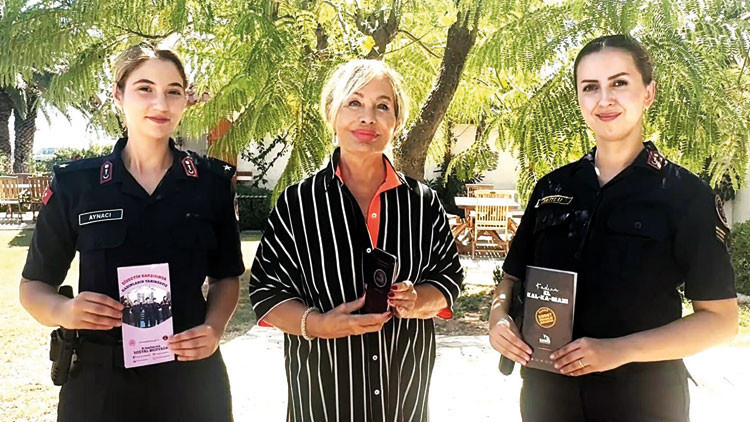 Ayrıntılar Netleşti: Emel Sayın’dan KADES çağrısı | İşte Tüm Ayrıntılar