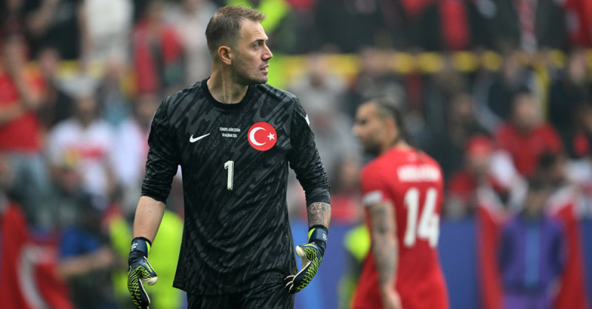 Mert Günok'tan milli formaya veda!