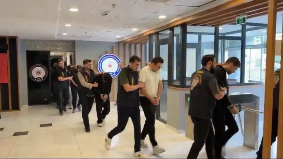 Kritik Açıklama: Bursa'da dev operasyon: Evlilik vaadiyle kandırdılar! 10 tutuklama