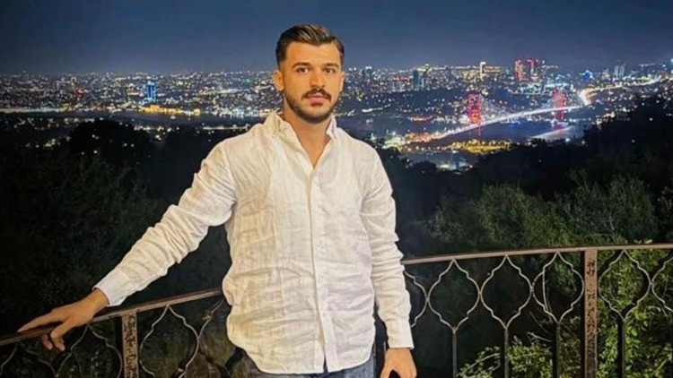 Son Gelişme: Şanlıurfa'da facia: Koyun sürüsüne çarpan otomobilin sürücüsü öldü - Son Dakika Bilgileri