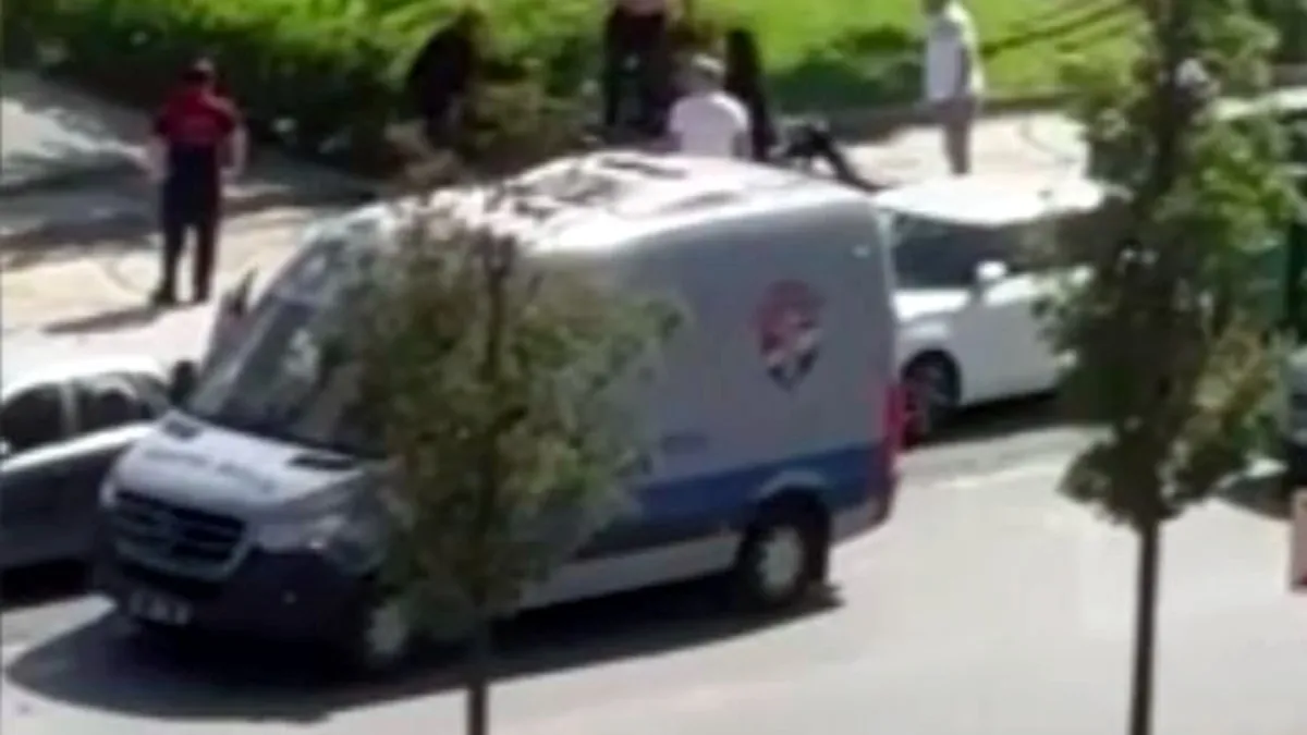 Kritik Açıklama: Başakşehir'de iki grup arasında silahlı kavga! 2 yaralı - Son Dakika Bilgileri