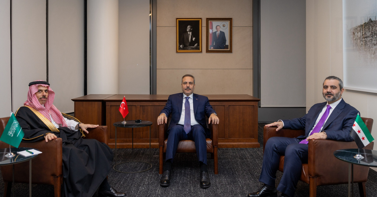 Sıcak Gündem: Türkiye-Suriye-Suudi Arabistan dışişleri bakanları toplandı - Son Dakika Bilgileri