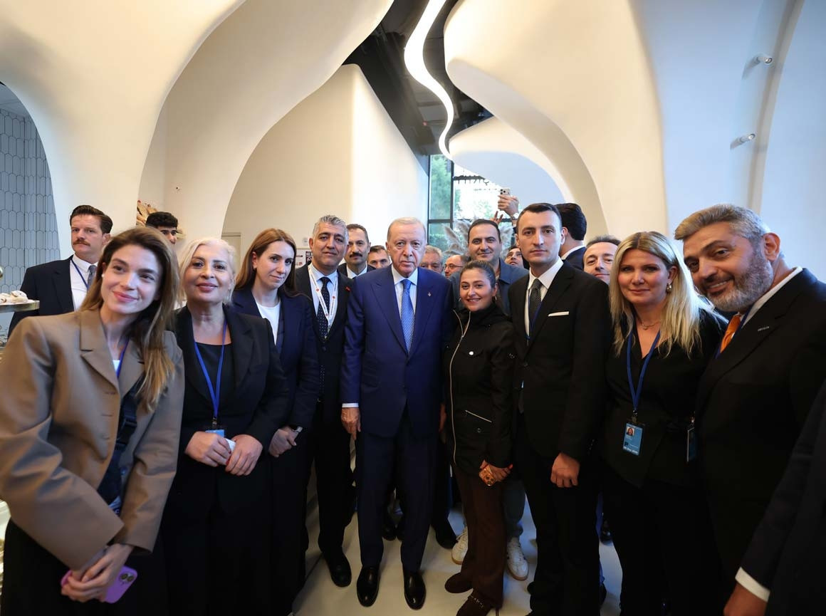 Son Gelişme: Cumhurbaşkanı Erdoğan, New York'ta vatandaşlarla bir araya geldi: Gelişmeler Takip Ediliyor