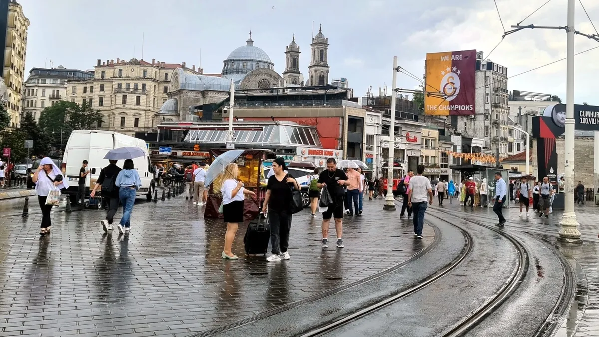 İstanbul'da önümüzdeki hafta için kuvvetli sağanak uyarısı yapıldı | İşte Tüm Ayrıntılar