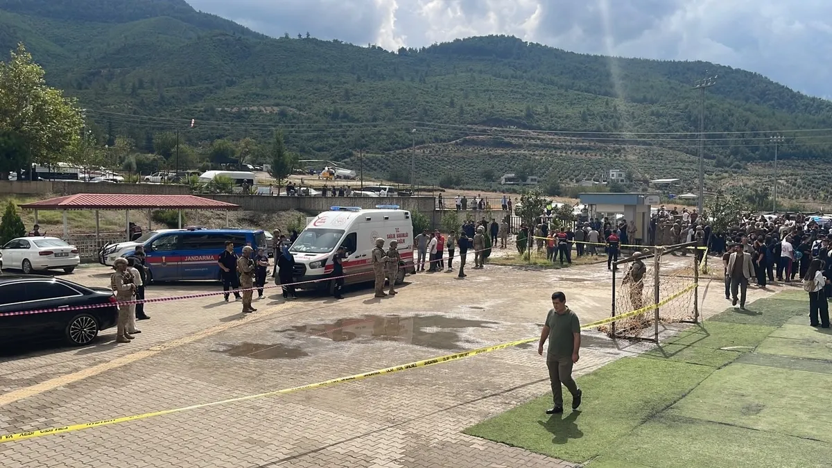 Ayrıntılar Netleşti: SON DAKİKA! Osmaniye'de aile içi dehşet! Gözü dönmüş yeğen öğretmen amcasını vurdu!: Geli