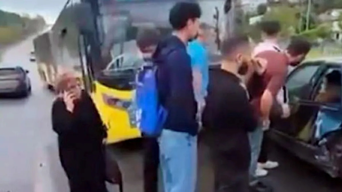 Son Gelişme: Başakşehir'de İETT otobüsü ile otomobil çarpıştı: 3 kişi yaralandı | İşte Tüm Ayrıntılar