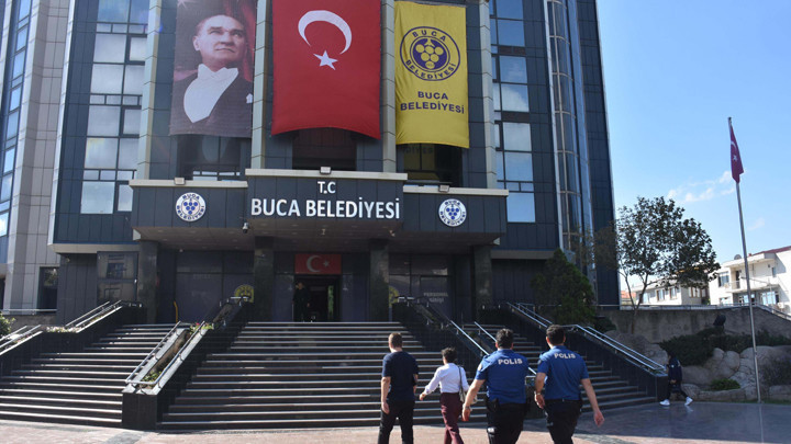 Son Gelişme: Buca Belediyesi'ne 150 milyon TL'lik borç için haciz! Odalardaki eşyalar haczedilecek: Gelişmeler