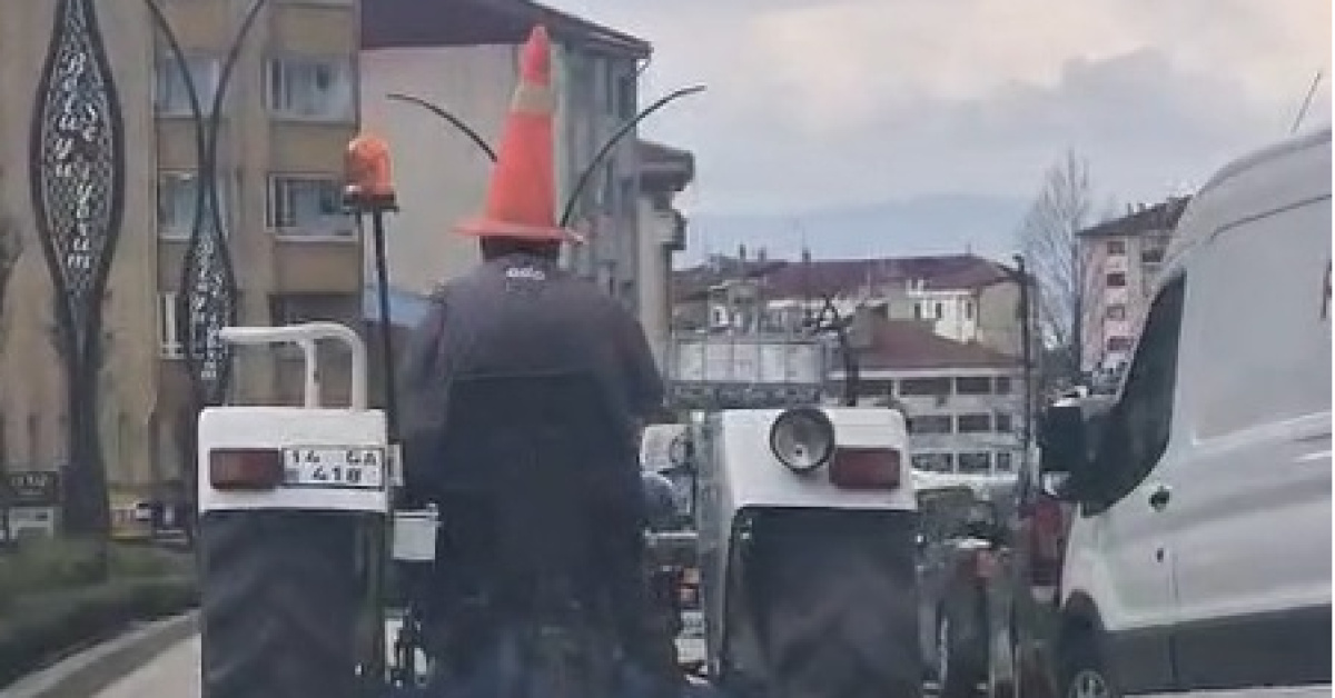 Gündemden Son Bilgiler: Trafik dubası kafasında traktör sürdü - Son Dakika Bilgileri