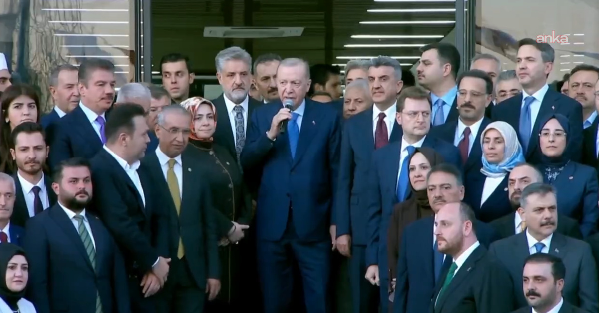 Ayrıntılar Netleşti: AK Parti'nin yeni il binasını açtı - Son Dakika Bilgileri