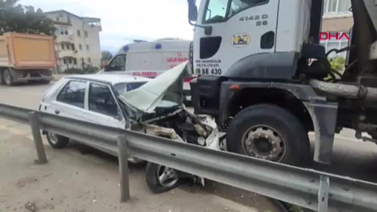 Gündemden Son Bilgiler: Isparta'da feci kaza! Kamyonun altına giren otomobildeki 3 kişi mucize eseri kurtuldu