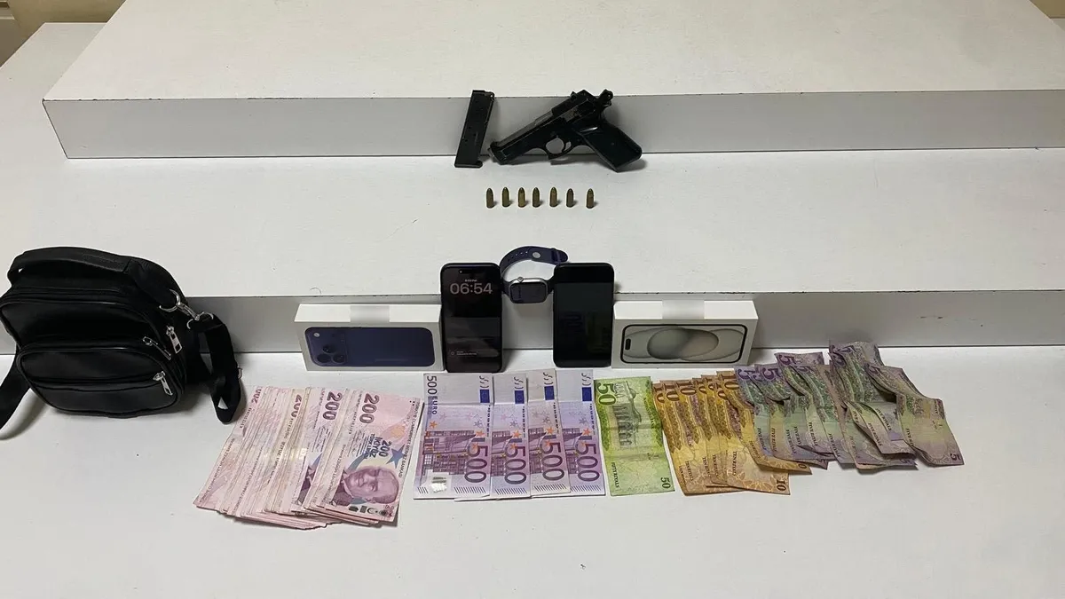 Gündemden Son Bilgiler: Camide çaldığı paraların bir kısmı evinden çıktı - Son Dakika Bilgileri