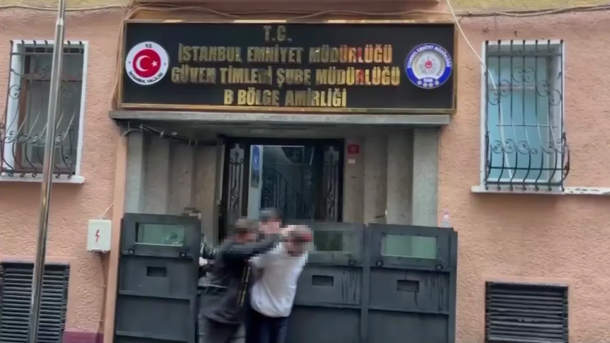 Son Gelişme: Telefonu sürünerek çaldı… Güven Timleri Taksim Metrosu’nda yakaladı: Gelişmeler Takip Ediliyor