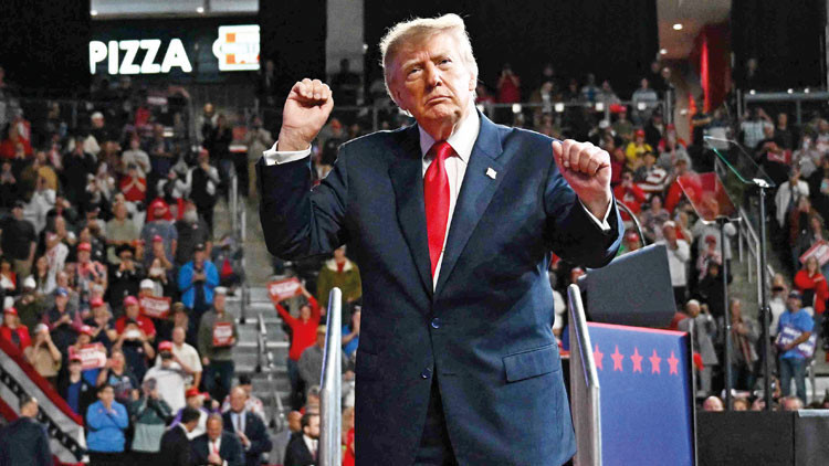 Sıcak Gündem: Seçim korkusu yaşayan Trump demokratları İslam karşıtı sözlerle hedef aldı | İşte Tüm Ayrıntılar