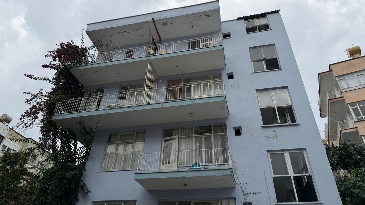 Gündemden Son Bilgiler: Alanya’da pansiyon odasında ölü bulundu