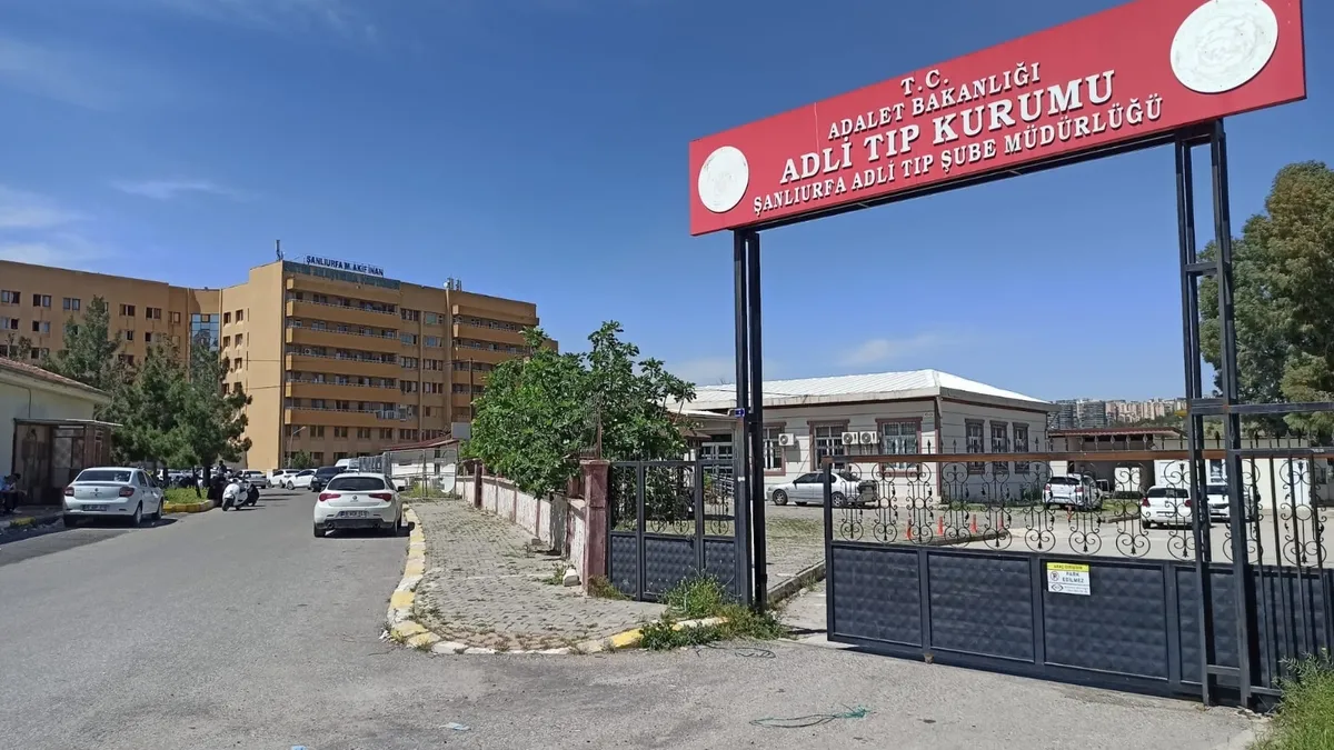 Evinde baygın bulundu! Ölüm nedeni otopsiyle belirlenecek: Gelişmeler Takip Ediliyor