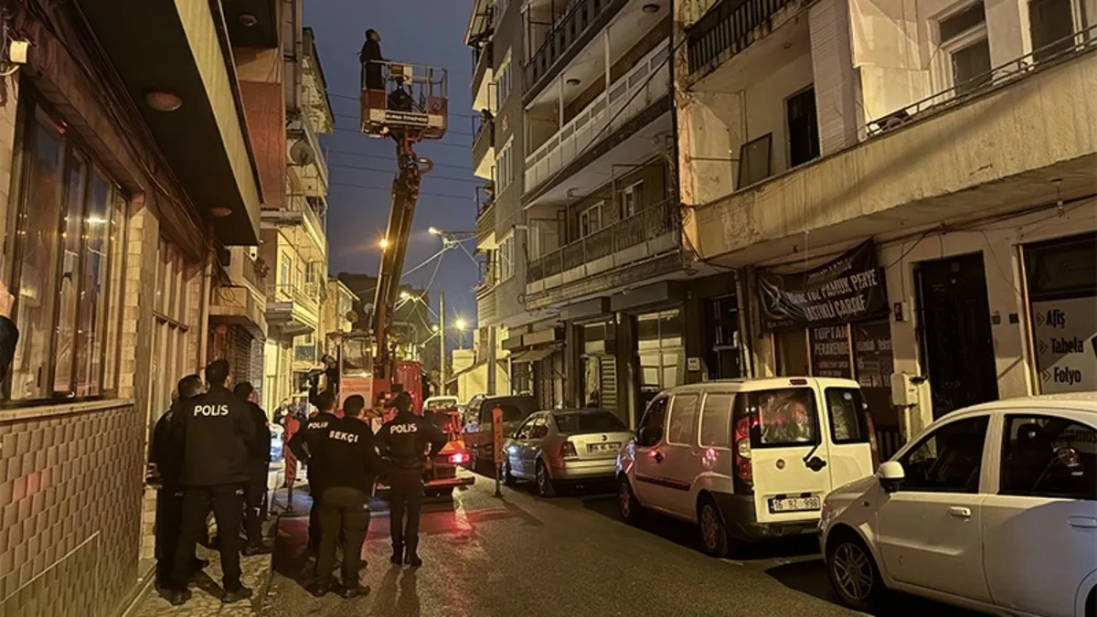 Son Gelişme: Bursa'da rehine krizi: Oğlunun rehin aldığı anneyi polis kurtardı