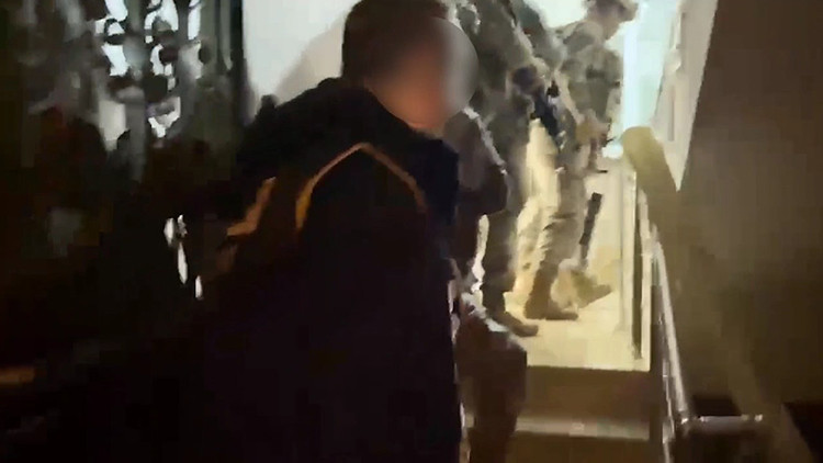Gündemden Son Bilgiler: Sanal medyadan eleman temin eden çeteye darbe: 25 şüpheli yakalandı ve Merak Edilenler