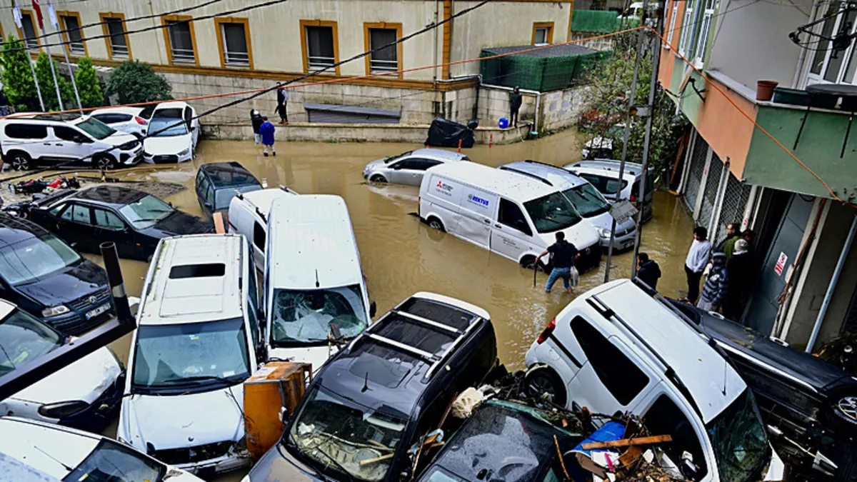 Sıcak Gündem: SON DAKİKA… Mega El Nino İstanbul’u vurdu! Uzmanlar canlı yayında tüm detaylarıyla paylaştı: 3 a