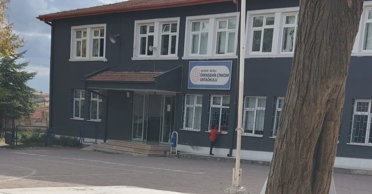 12 öğrenci öğrenci zehirlendi