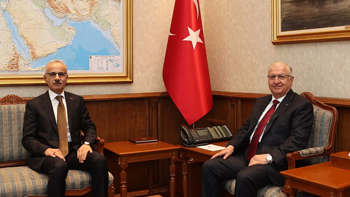 Ayrıntılar Netleşti: Bakan Uraloğlu Bakan Güler'i ziyaret etti! "Kurumlarımız arasındaki iş birliğini güçlendi