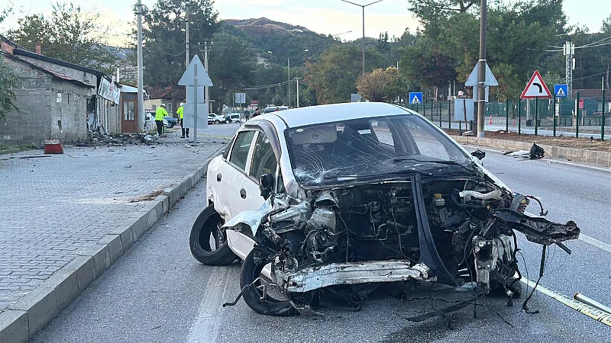 Ayrıntılar Netleşti: Burdur'da trafik kazası! 1 kişi yaşamını yitirdi ve Merak Edilenler