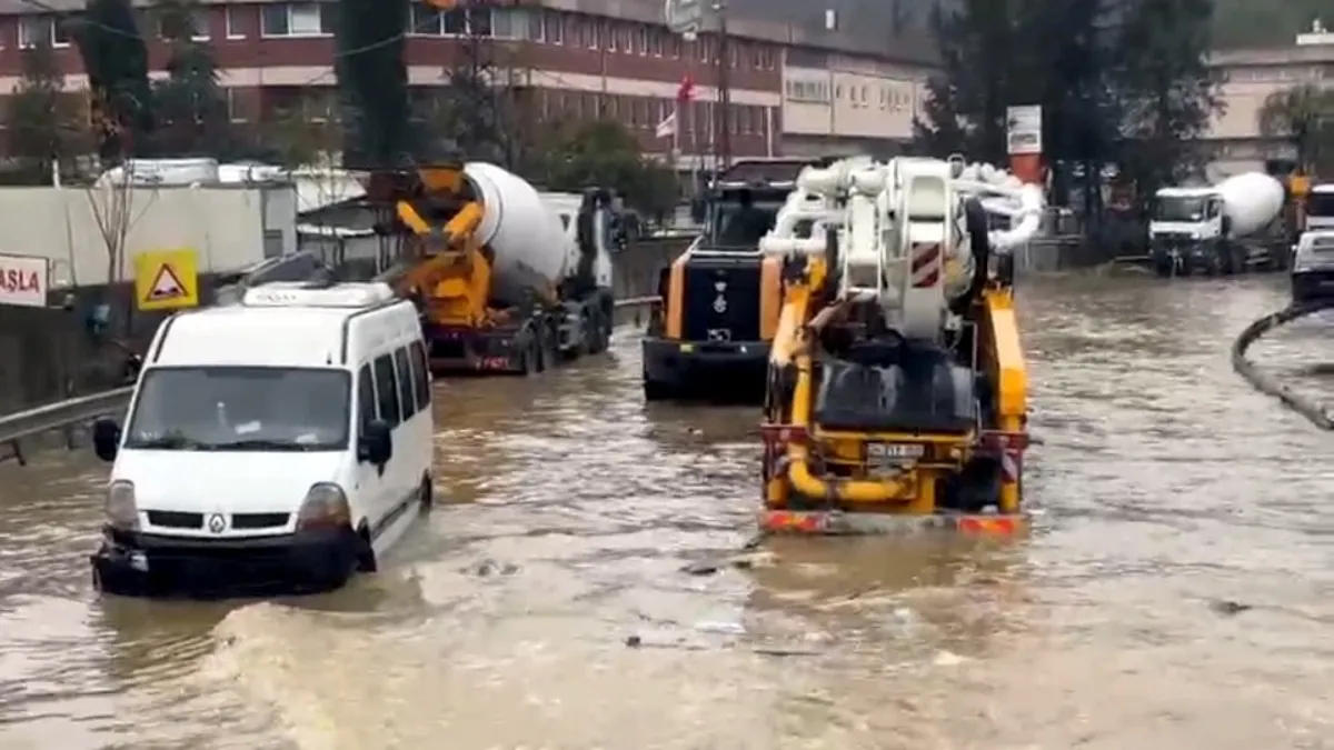 Son Gelişme: Sel suları vatandaşı perişan etti!: Gelişmeler Takip Ediliyor