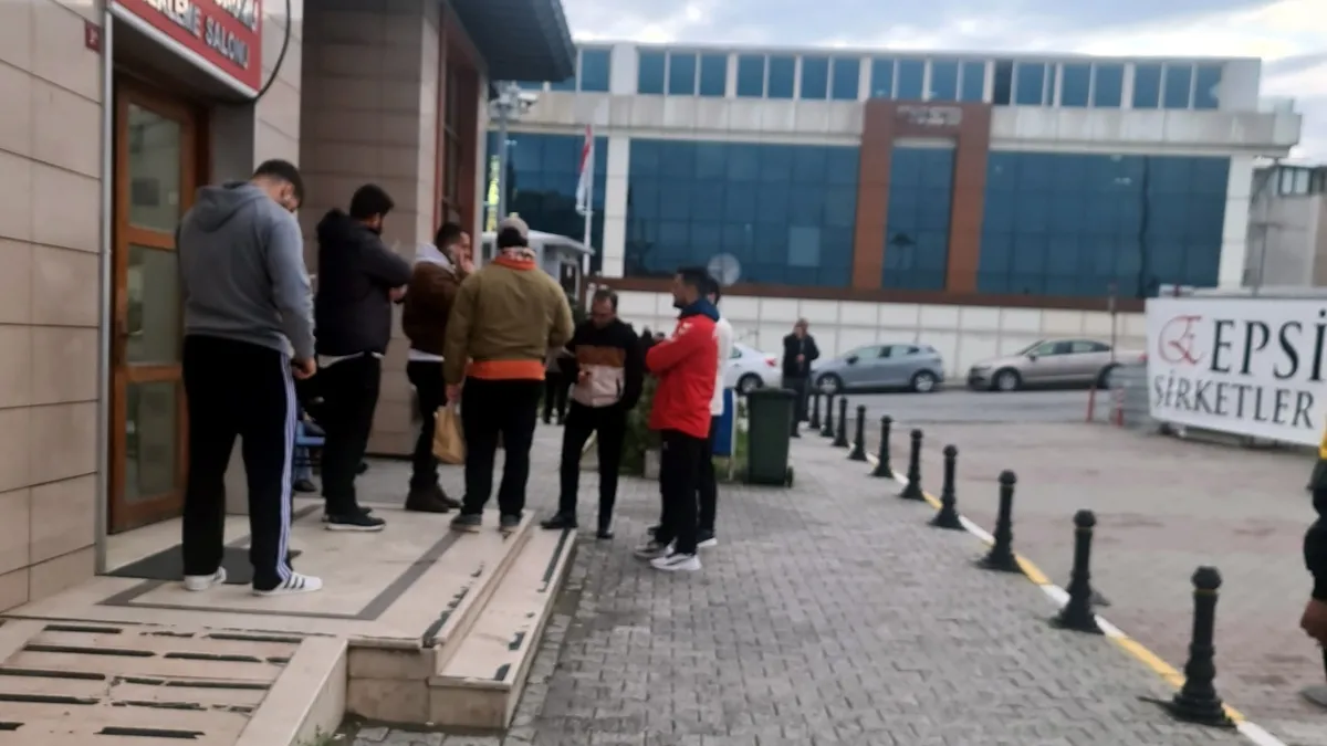 Ayrıntılar Netleşti: İstanbul'u sağanak ve fırtına vurdu! - Son Dakika Bilgileri