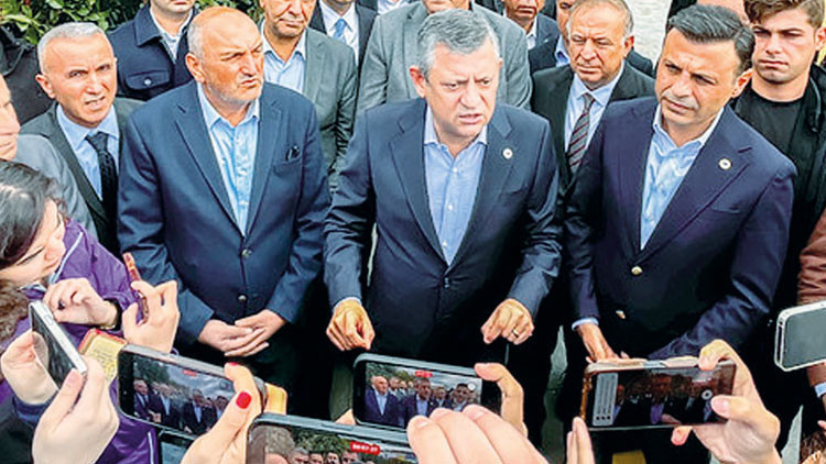 Sıcak Gündem: Özel İmamoğlu davasını izledi... İddianame soruları - Son Dakika Bilgileri
