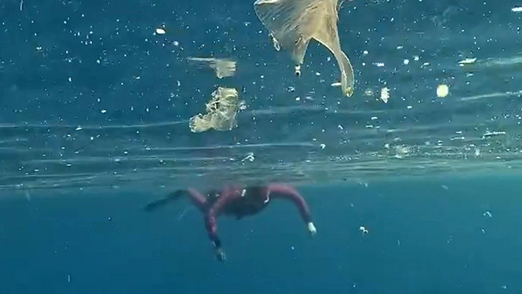 Son Gelişme: Antalya’da deniz içi plastik kirliliği havadan ve su altından görüntülendi! ‘Bu sularda yüzmeyin’